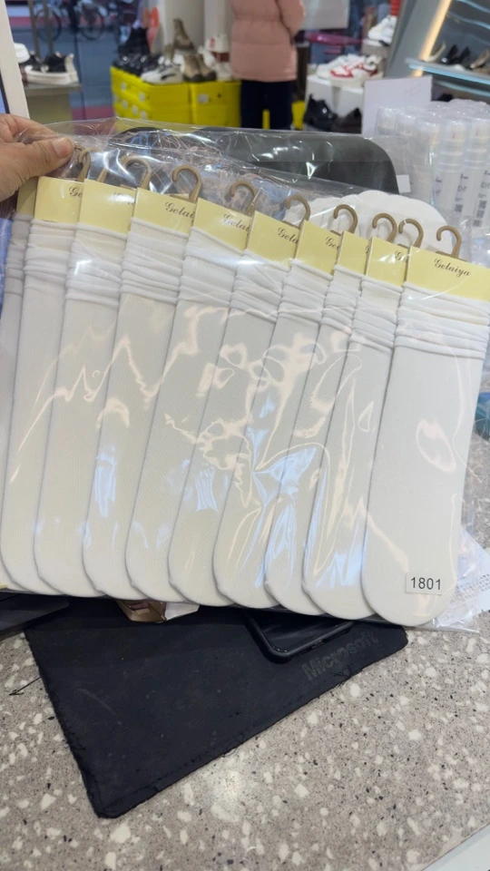 百搭堆堆袜 黑白俩色