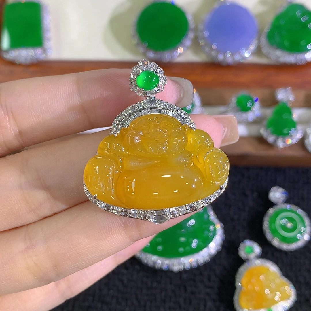 颈饰18K金镶嵌翡翠佛公