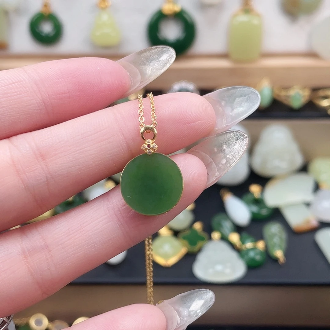 颈饰未镶嵌和田玉