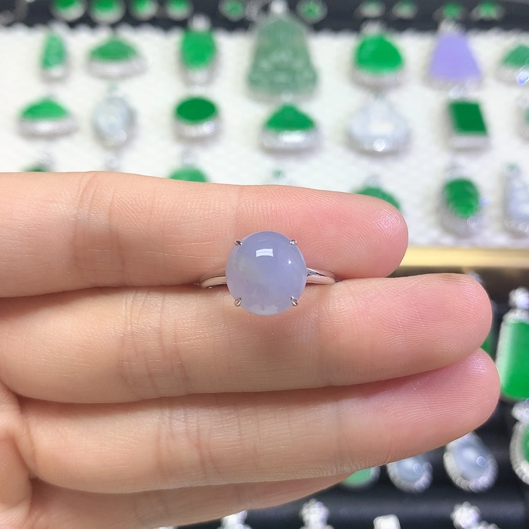 18K金镶嵌戒指翡翠戒指