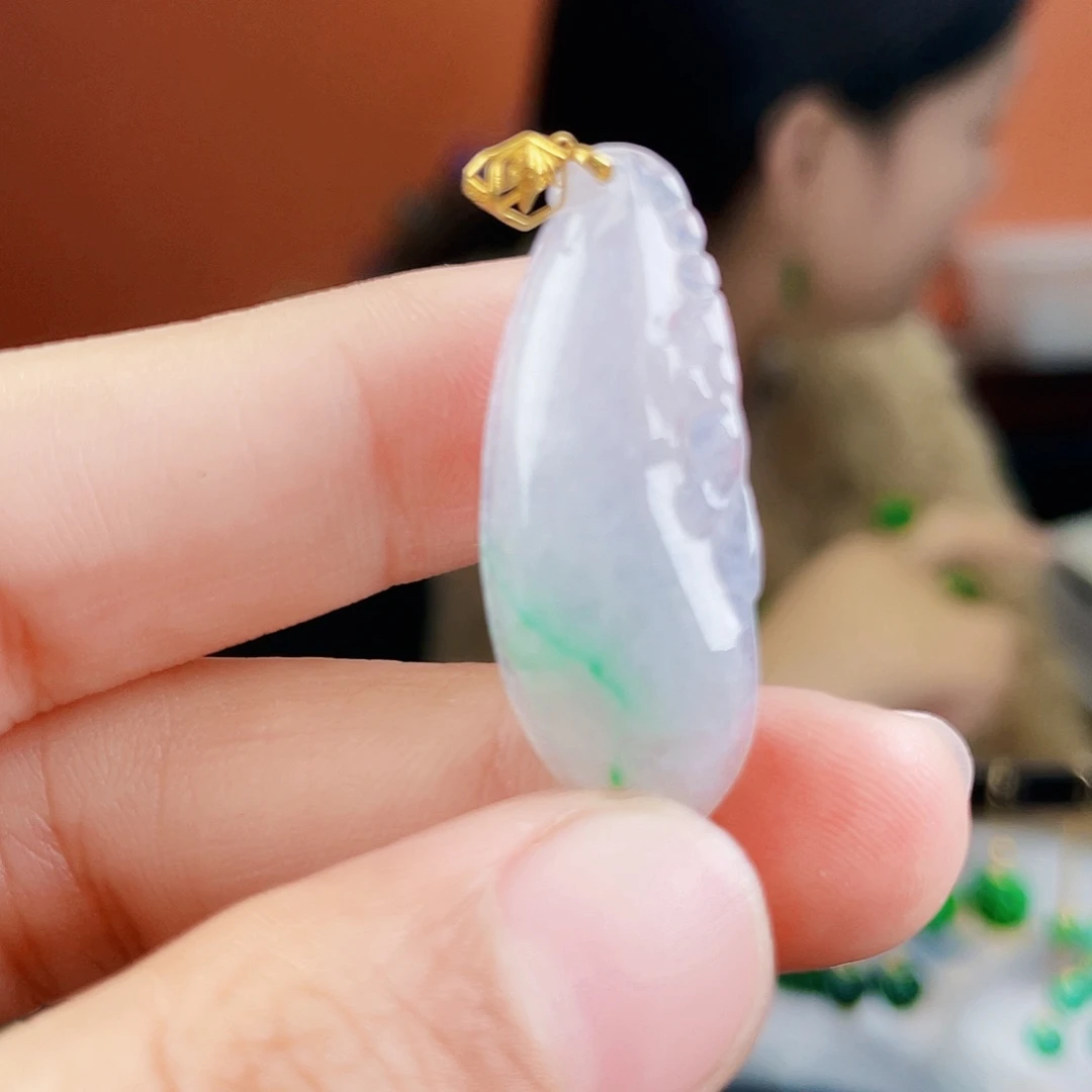 翡翠18K金镶嵌耳饰