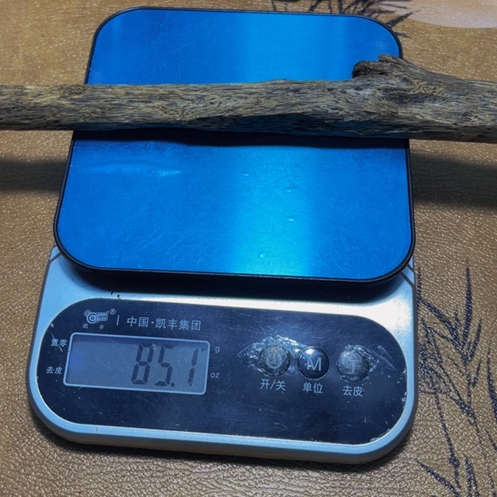 颖***沉香沉香碎屑老料