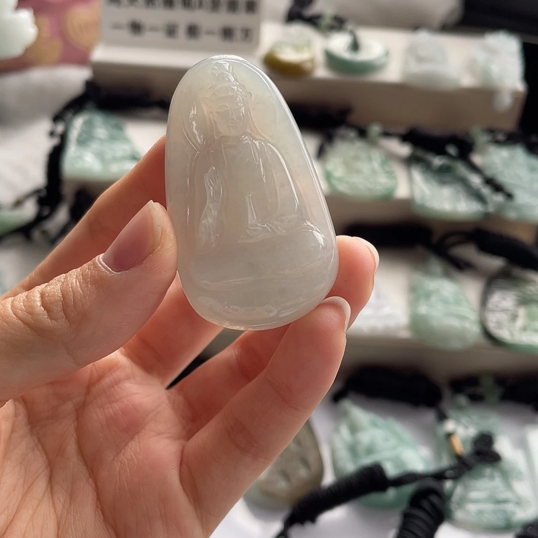 ღ****翡翠未镶嵌颈饰素衣