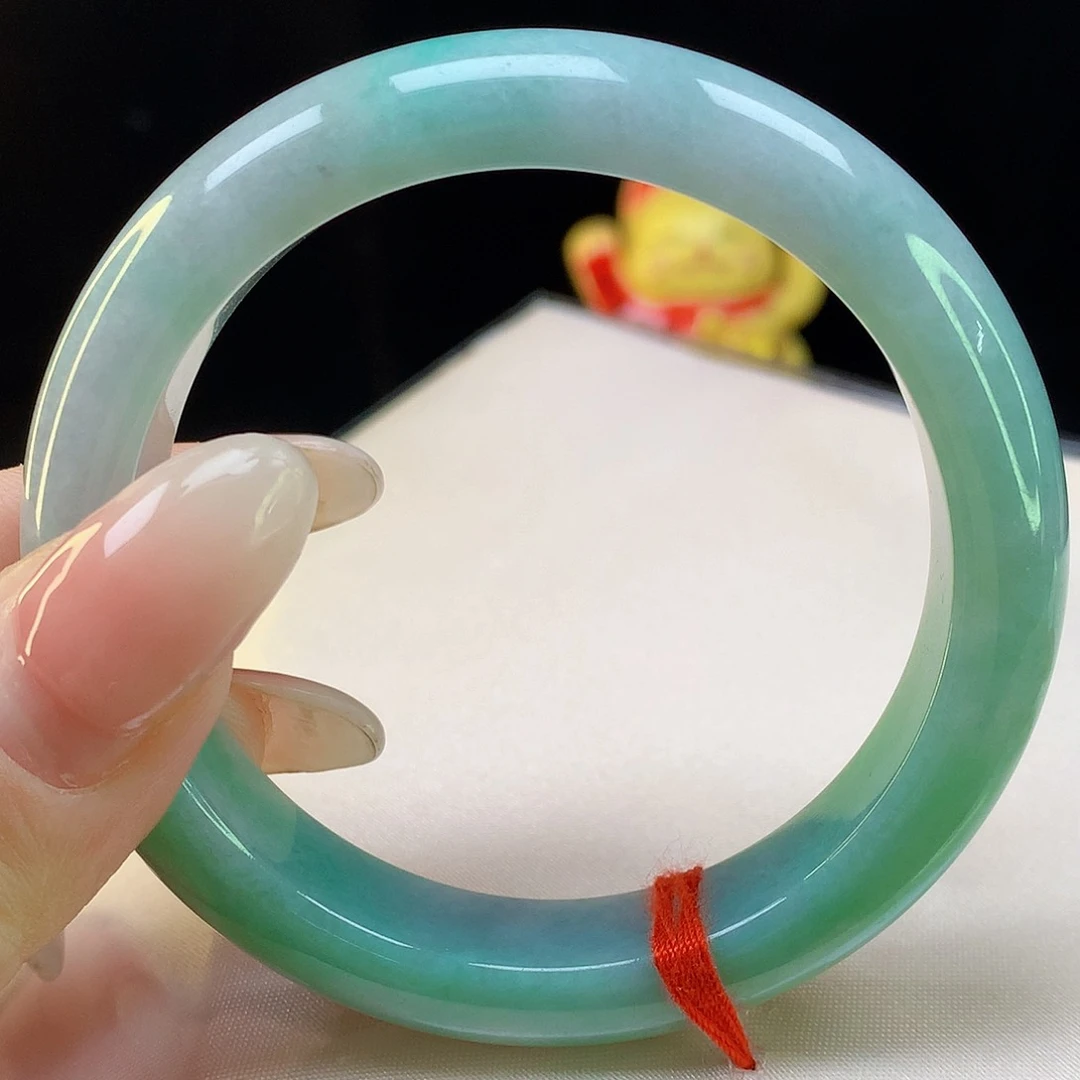 翡翠手镯未镶嵌天然翡翠5154