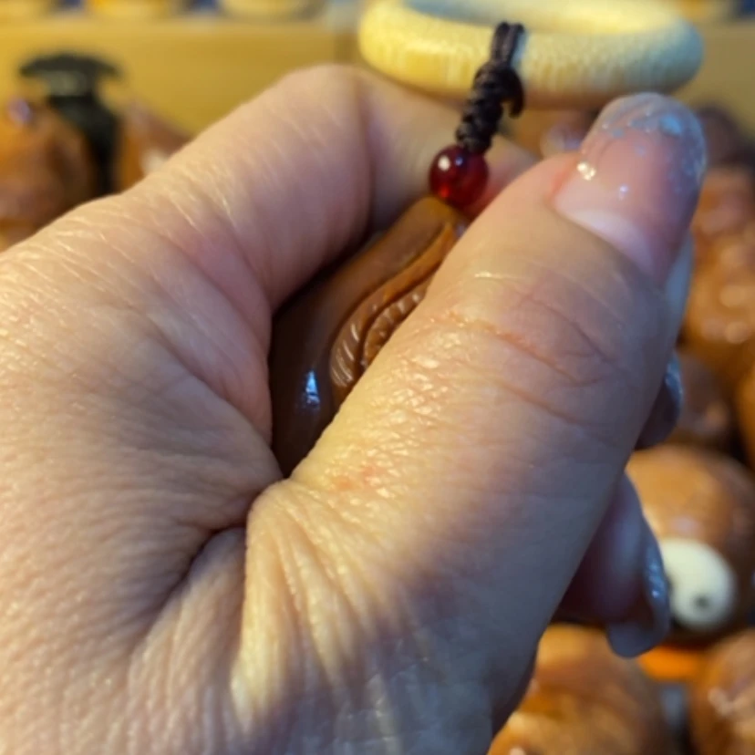 【闪购商品】橄榄核手串/手链胡*华精品核雕