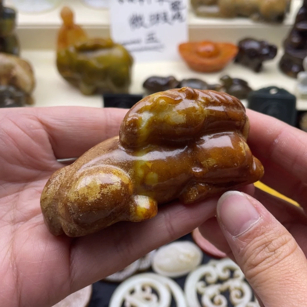 未镶嵌蛇纹石玉颈饰100