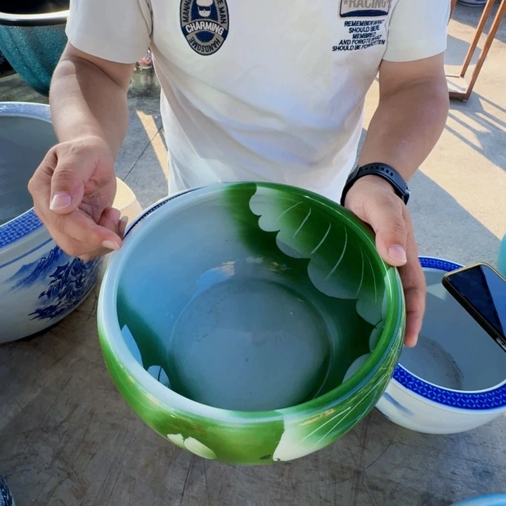 瓷片直径23，高13。。。。