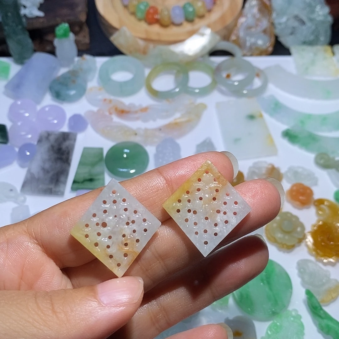 定制翡翠未镶嵌一对