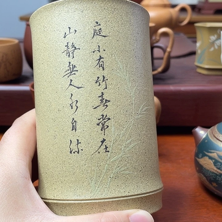哈哈哈哈哈哈哈笔筒