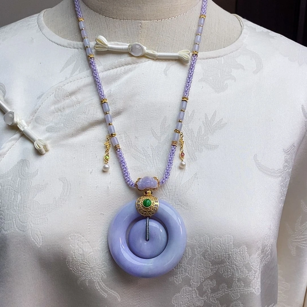 翡翠颈饰未镶嵌天然