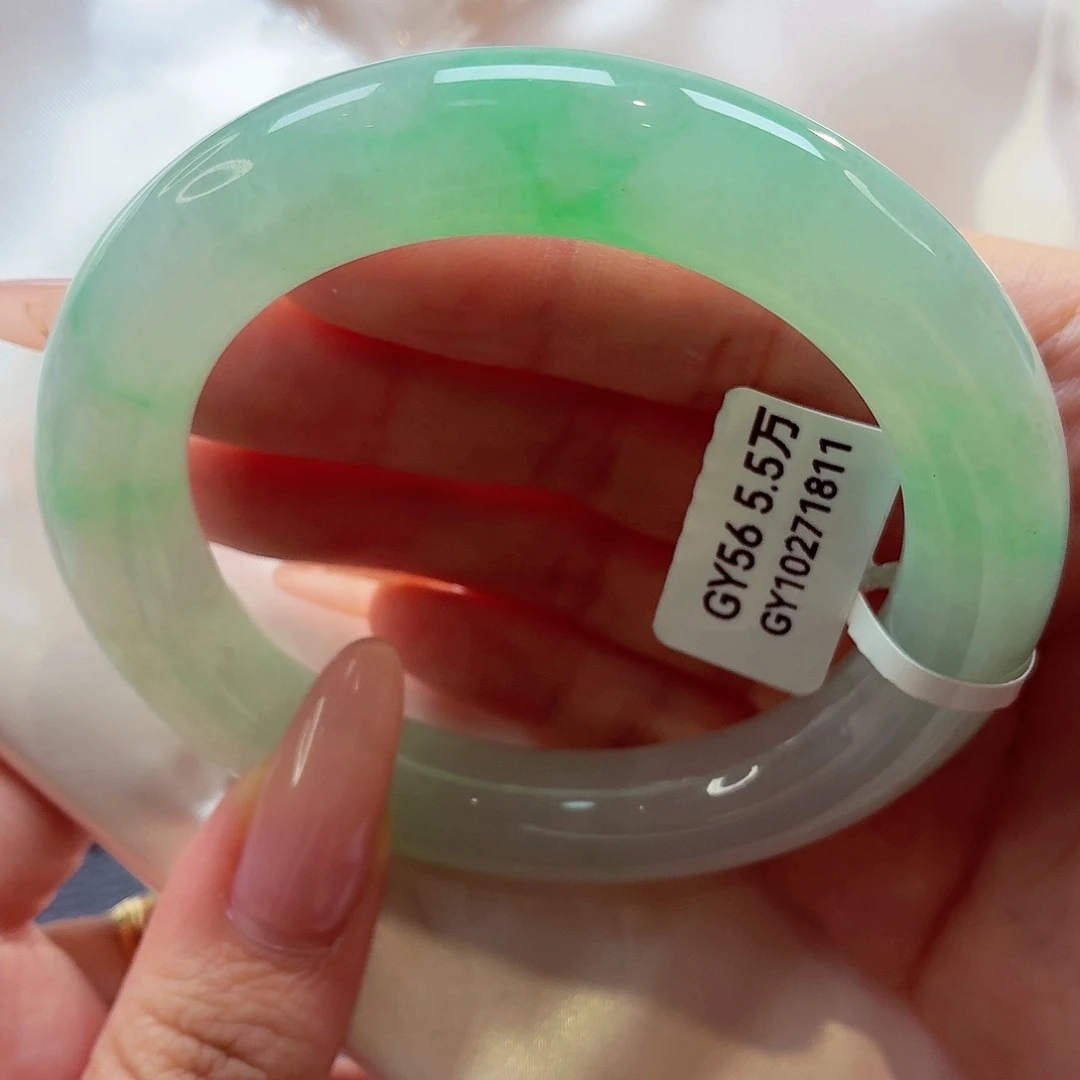 翡翠未镶嵌手镯（圆镯）22（7号）