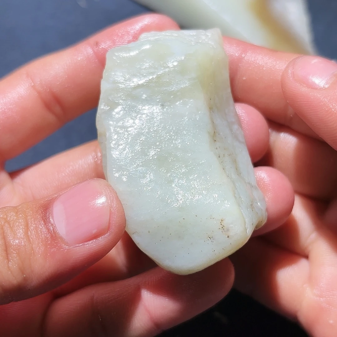 和田玉未镶嵌珠宝奇石