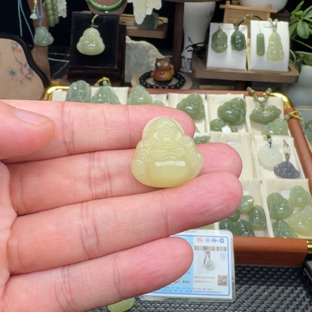 清***柳颈饰未镶嵌和田玉