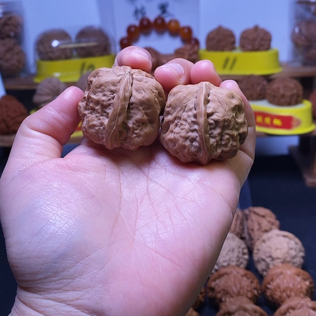 文玩核桃把件一根筋