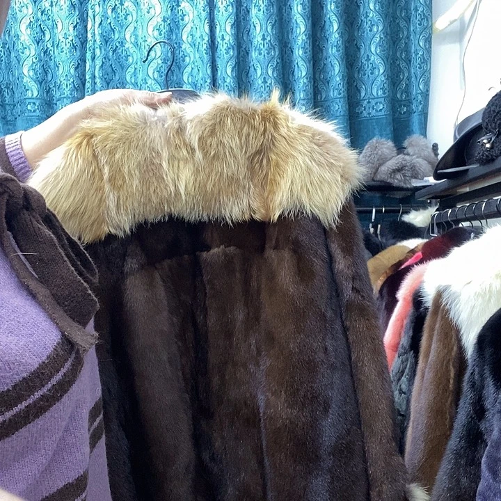 高端洋气款衣服拍直播间