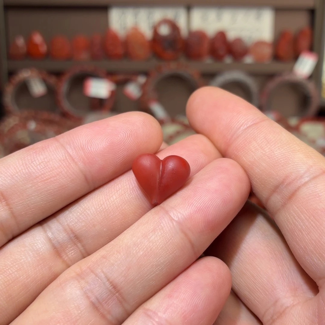 南红玛瑙未镶嵌颈饰玫红屁桃14+