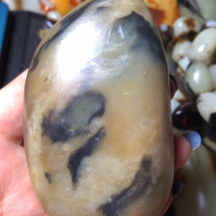 和田玉未镶嵌珠宝奇石