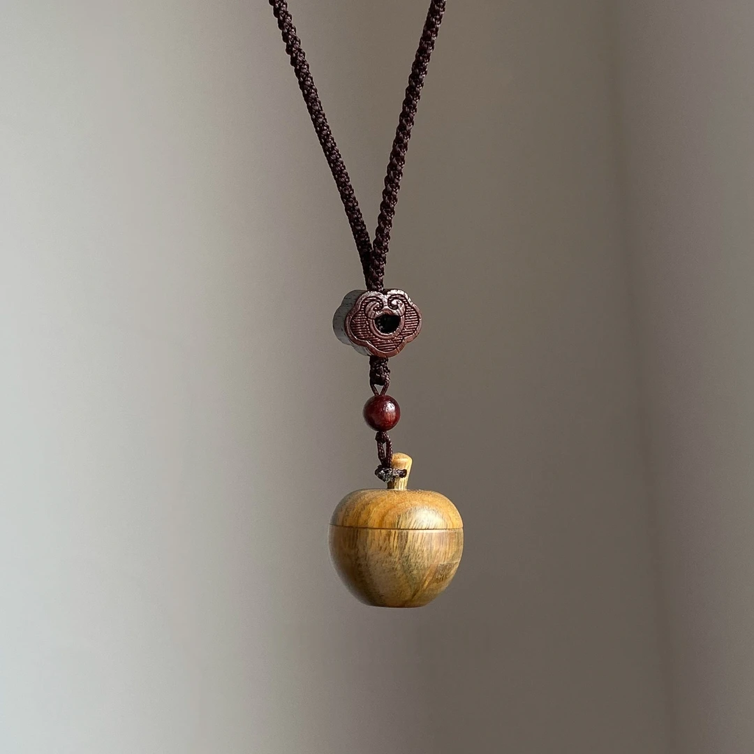 非金属棉绳项链 新中式木质苹果项链复古小众高级感民族风毛衣链