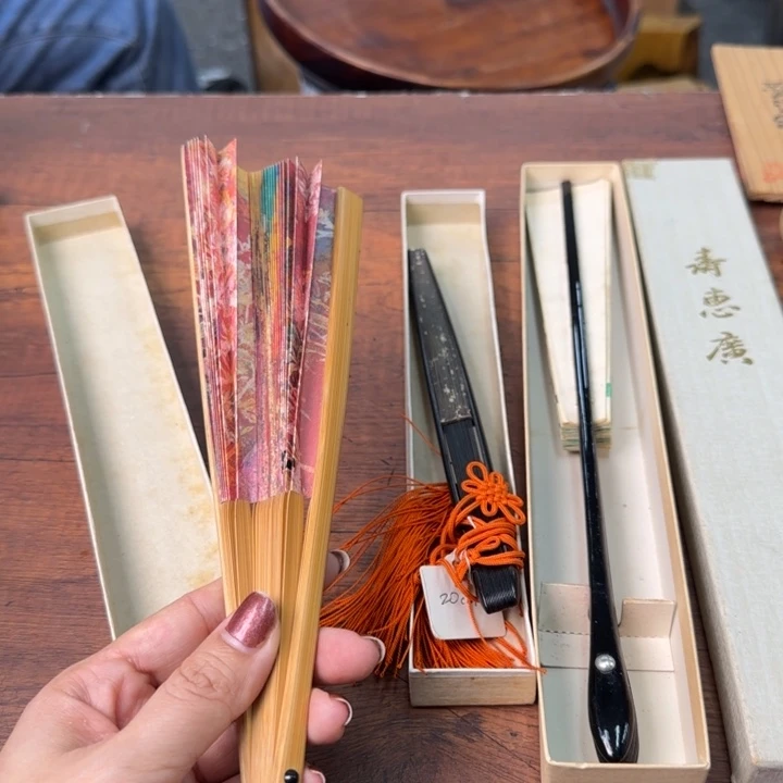 一个陶瓷物件哈哈哈哈