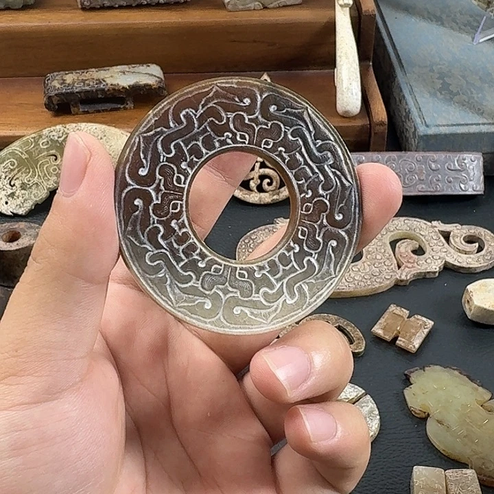 和田玉（糖玉）未镶嵌颈饰