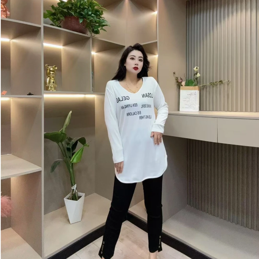 早春洋气大衫-甜 8426时尚休闲字母宽松百搭简约胖MM大码女装新款