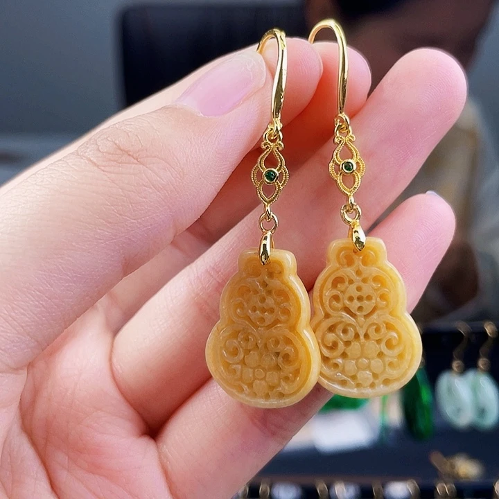 翡翠耳饰未镶嵌饰品