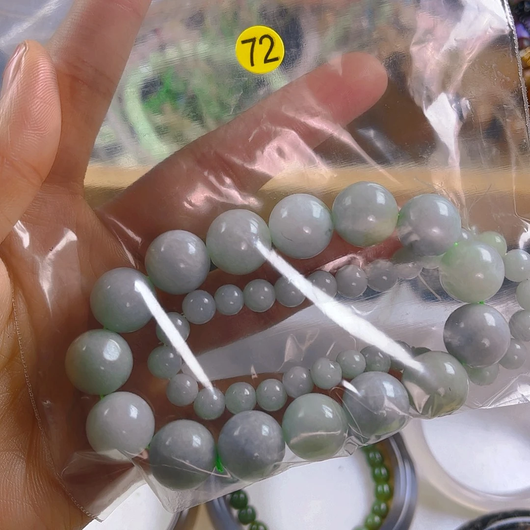 和田玉（糖玉）未镶嵌珠宝半成品岁**歌