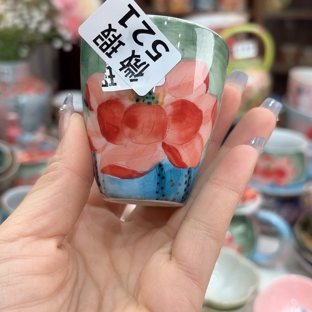 瓷片在干嘛我也在洗头发睡觉觉