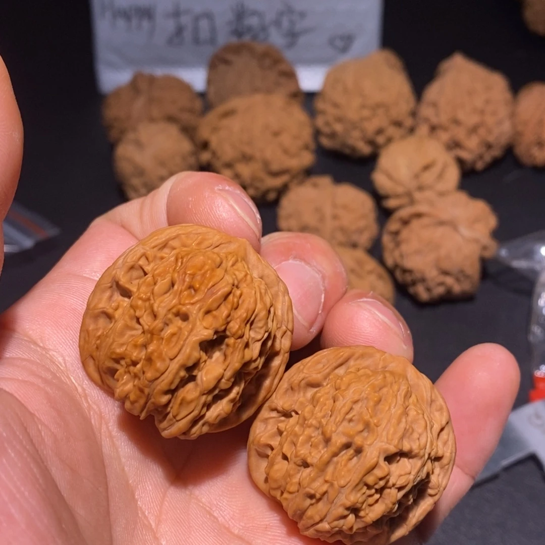 付***尧文玩核桃吊坠34楼