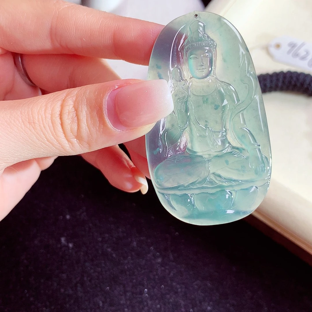 颈饰未镶嵌翡翠天然