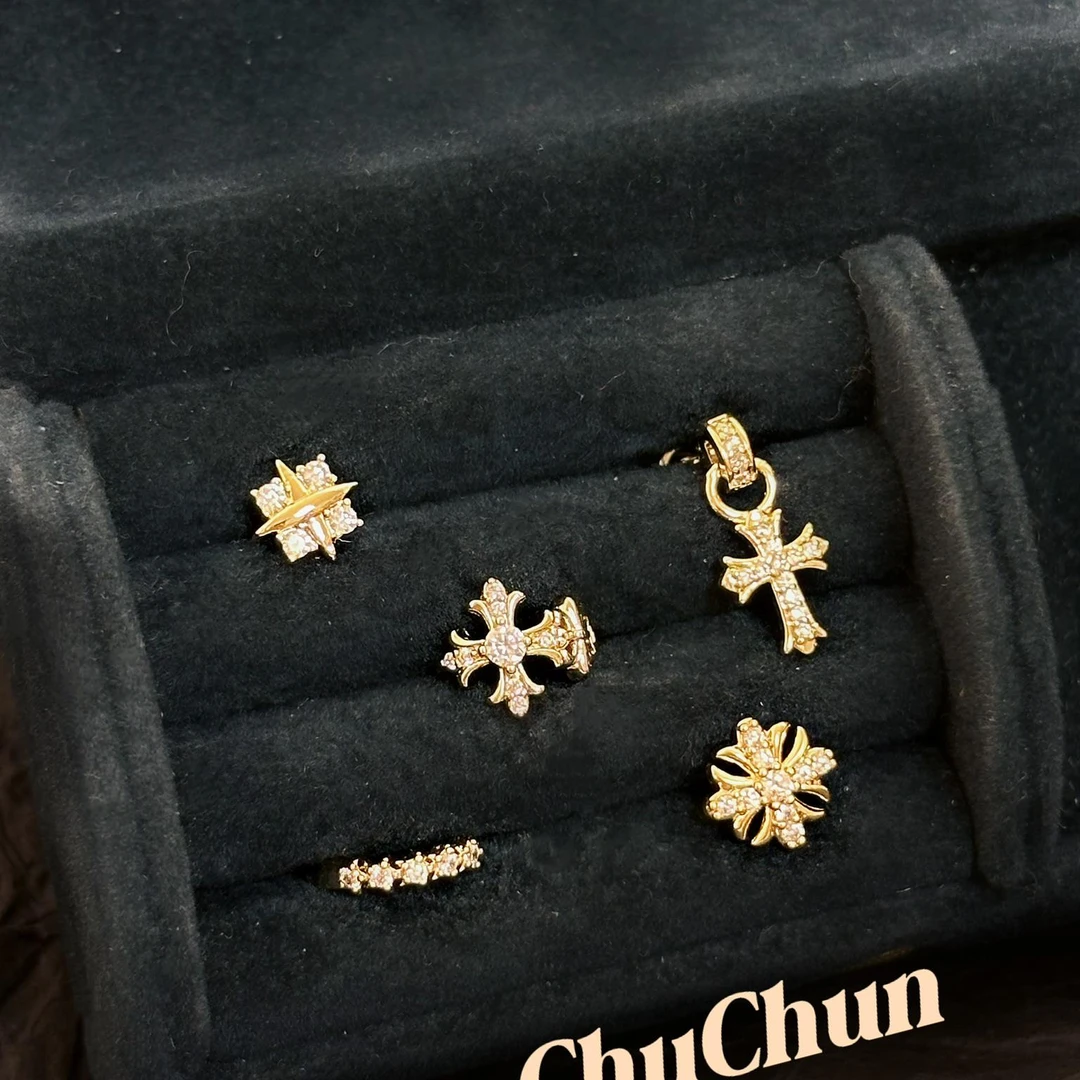 “咖金暖秋”｜Chu春·钛钢咖金耳饰