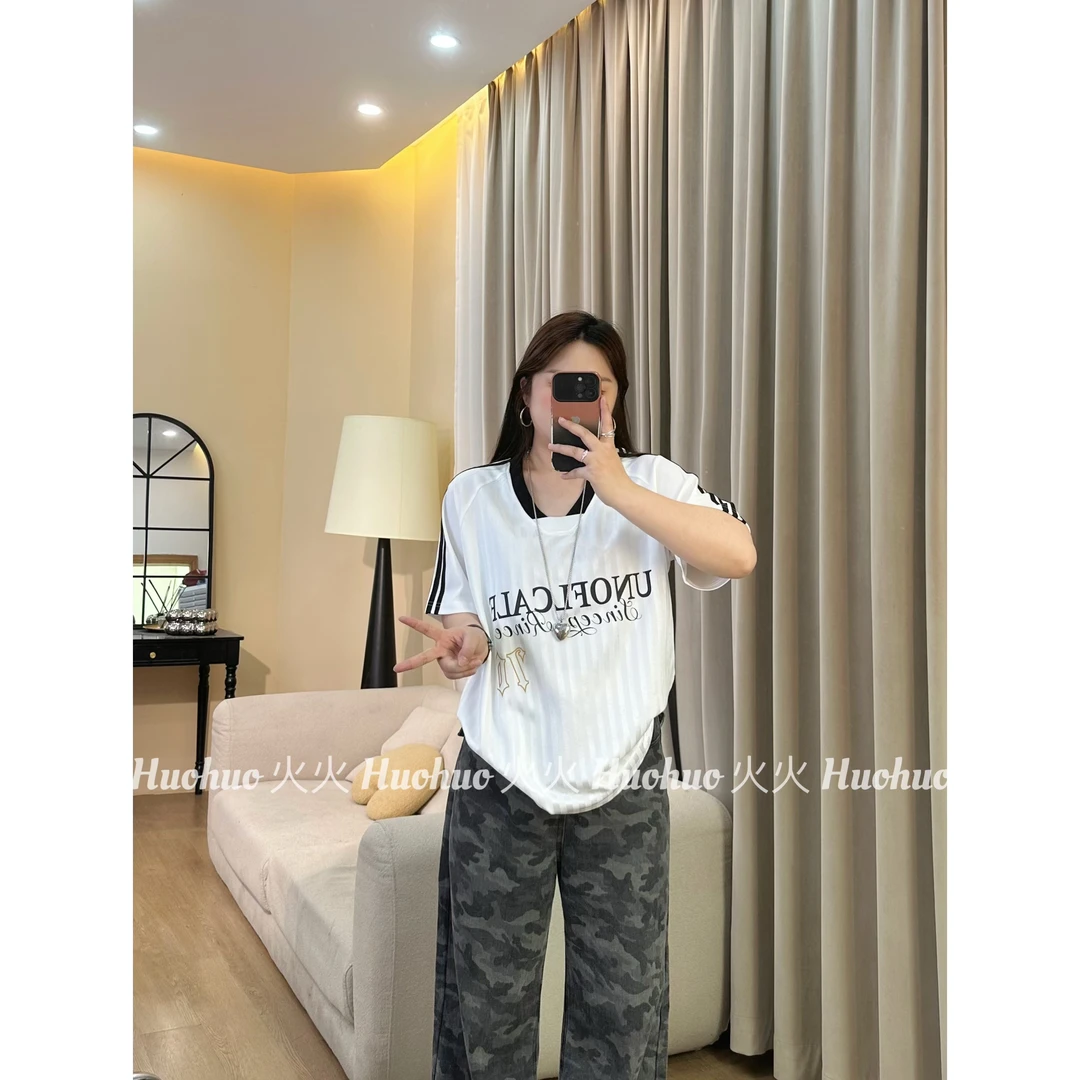 【现货】2025新款大码女装美式复古字母V领运动T恤夏季宽松百搭短袖