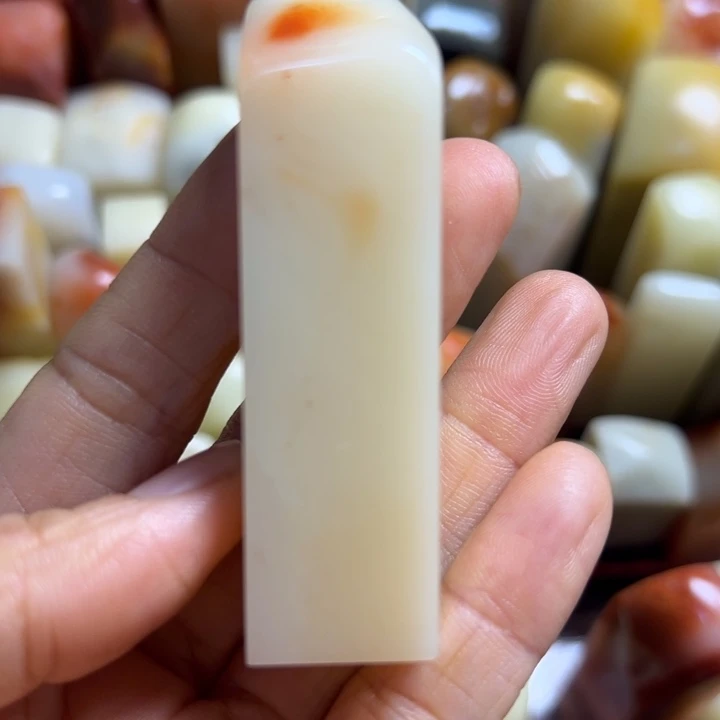 印石寿山石寿山石红白芙蓉素章