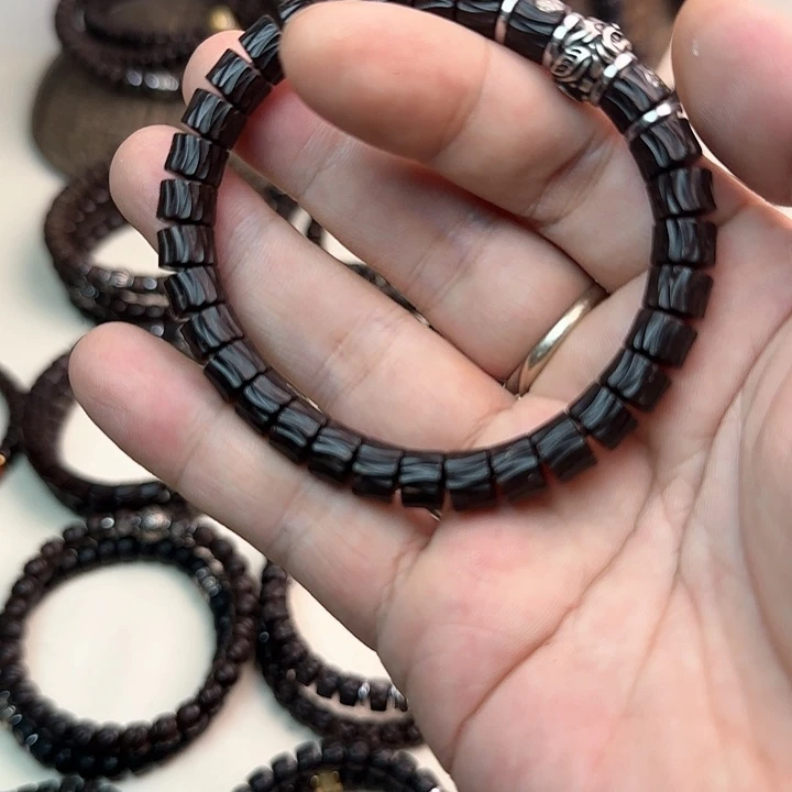 【闪购商品】椰蒂手串8吞噬吞金兽