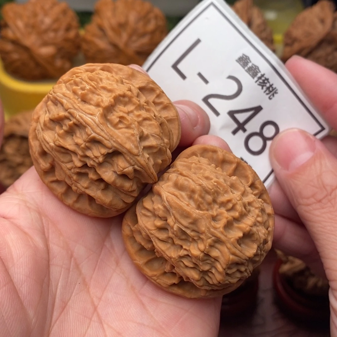 文玩核桃把件球白40….