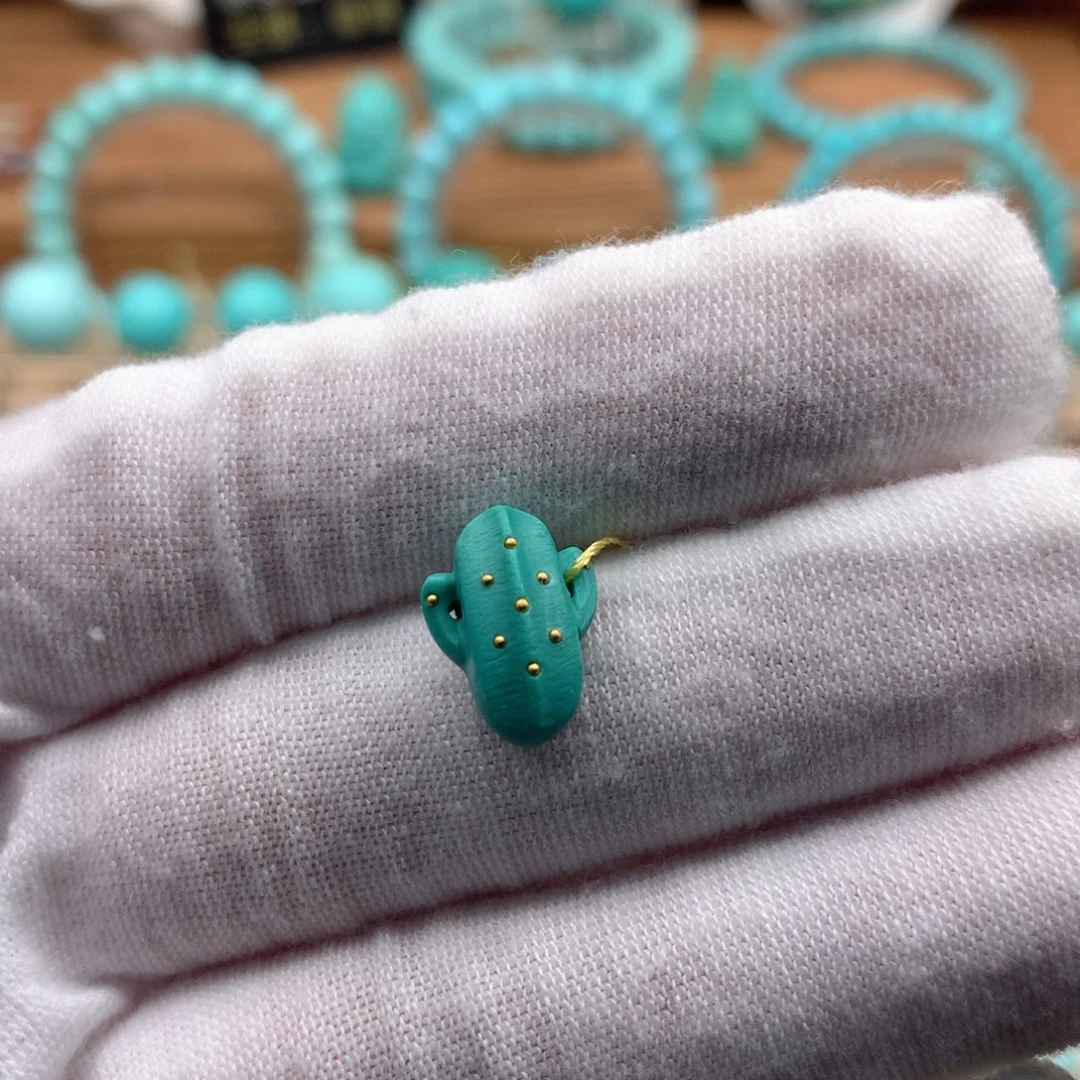 绿松石未镶嵌珠宝奇石