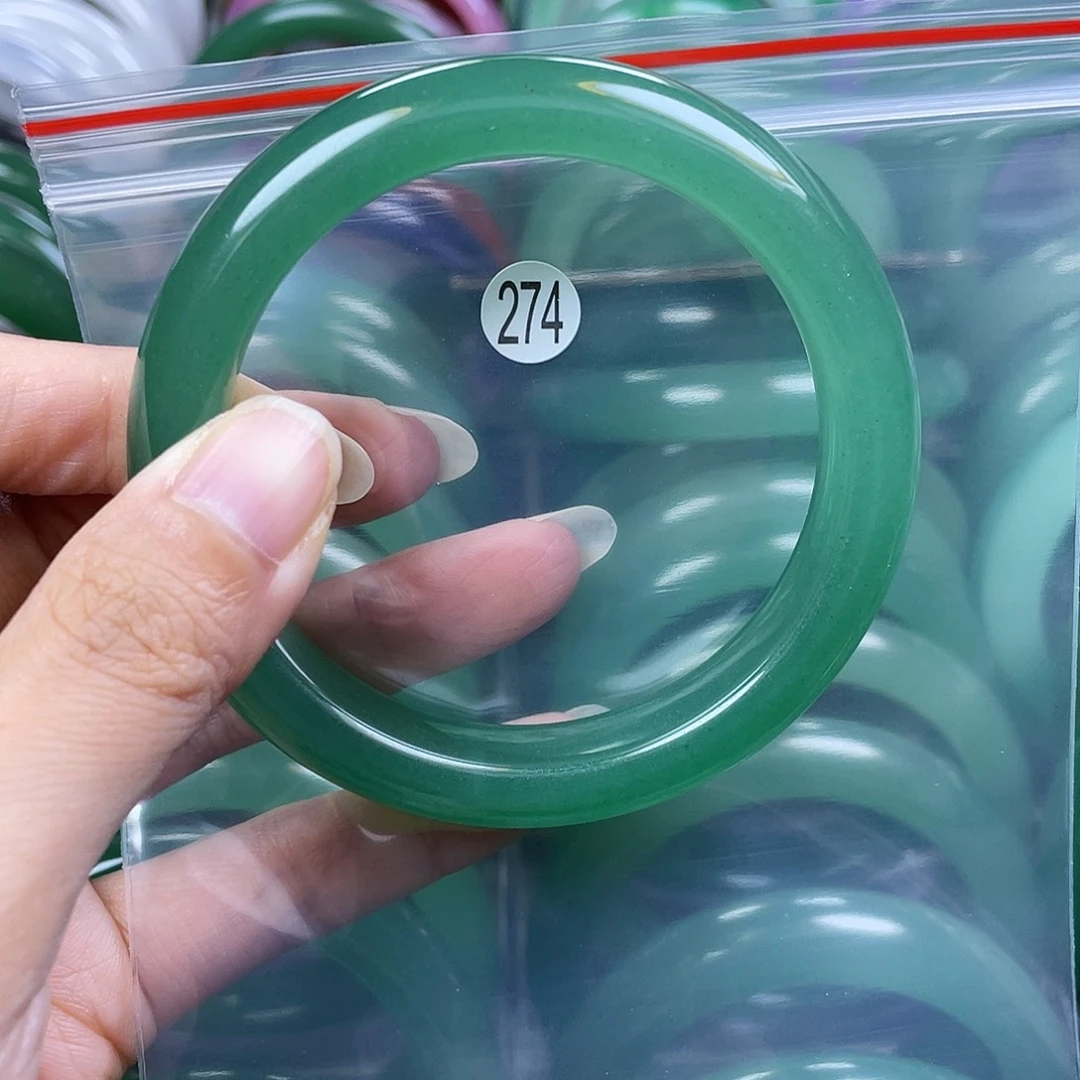 【闪购商品】未镶嵌手镯石英岩玉59