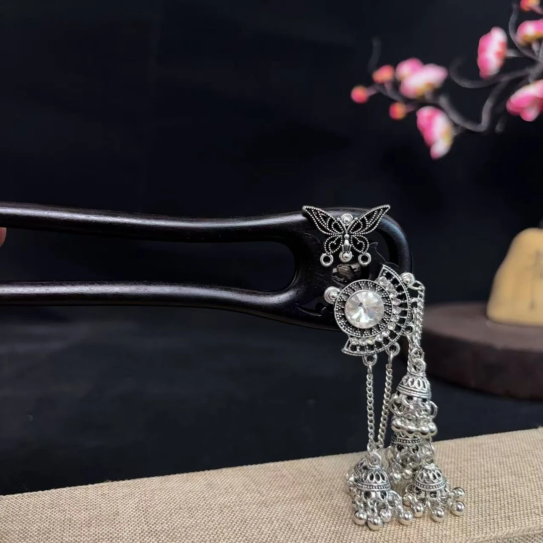 a562【蝴蝶铃铛】极简风原创设计法式女千金风发簪步摇复古发簪子
