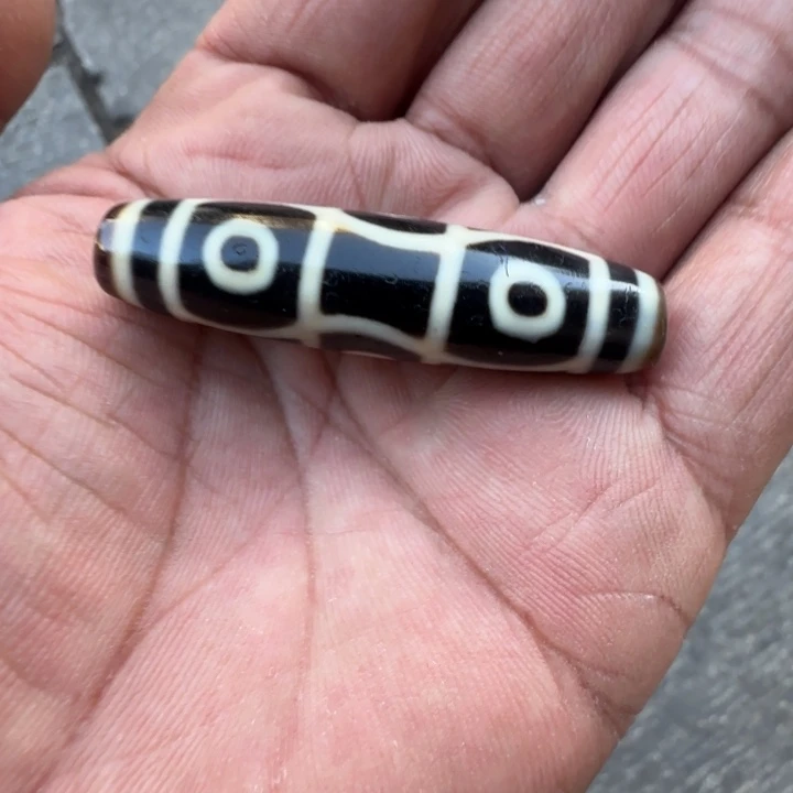 琉璃非金属珠**人六眼琉璃单颗珠子一枚！