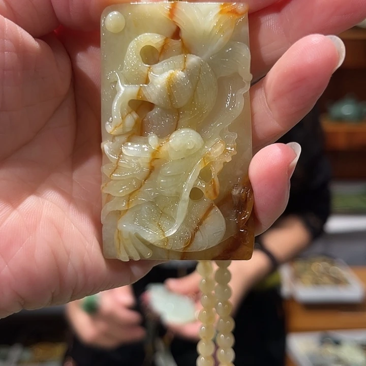 未镶嵌岫玉毛衣链