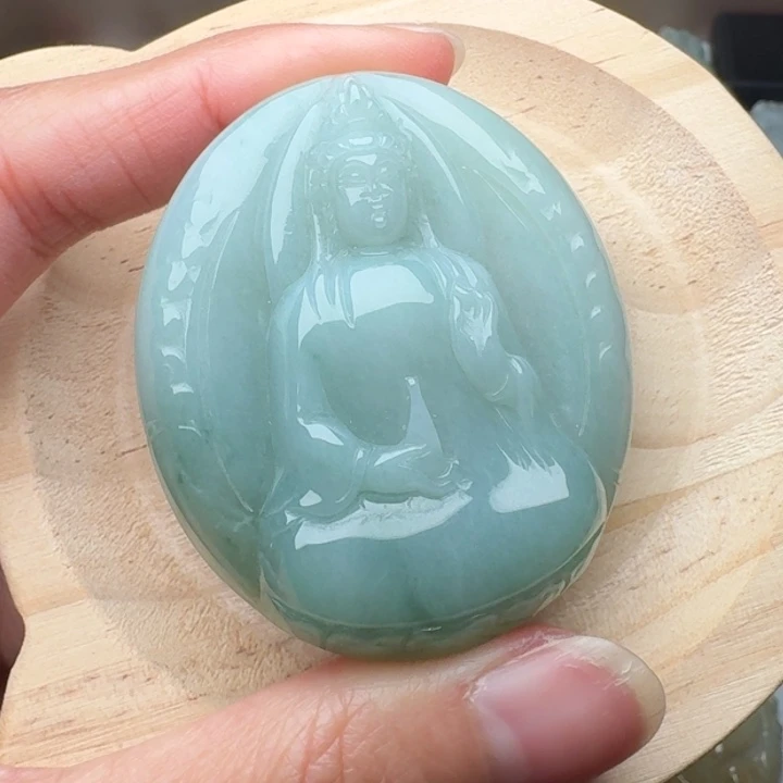 翡翠未镶嵌颈饰素衣观音