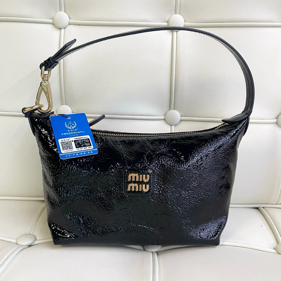 99新 MIU MIU/缪缪 119547 miumiu漆皮饭盒包手提包