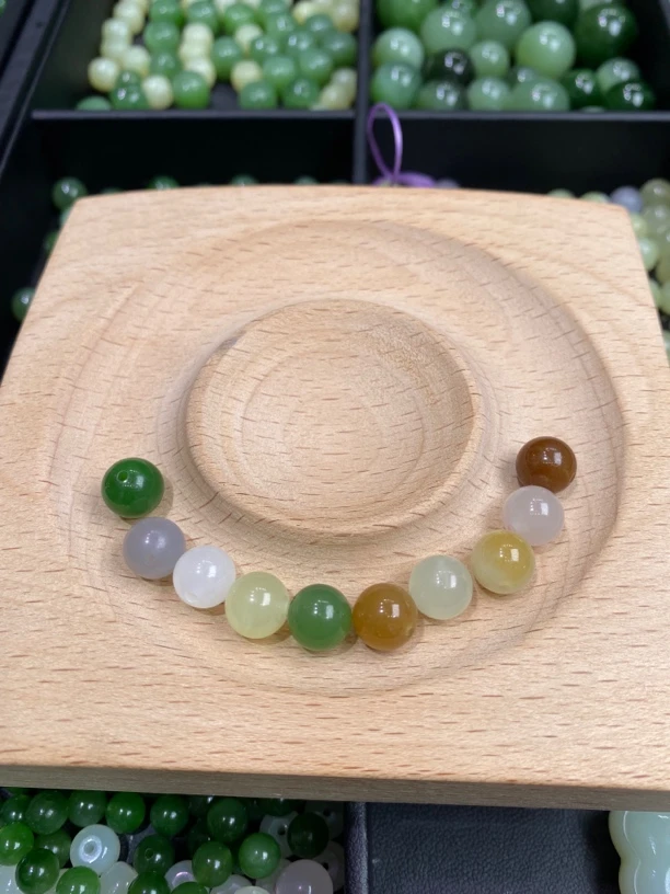 天然和田玉单珠 8毫米左右 单颗价格 手工彩色渐变