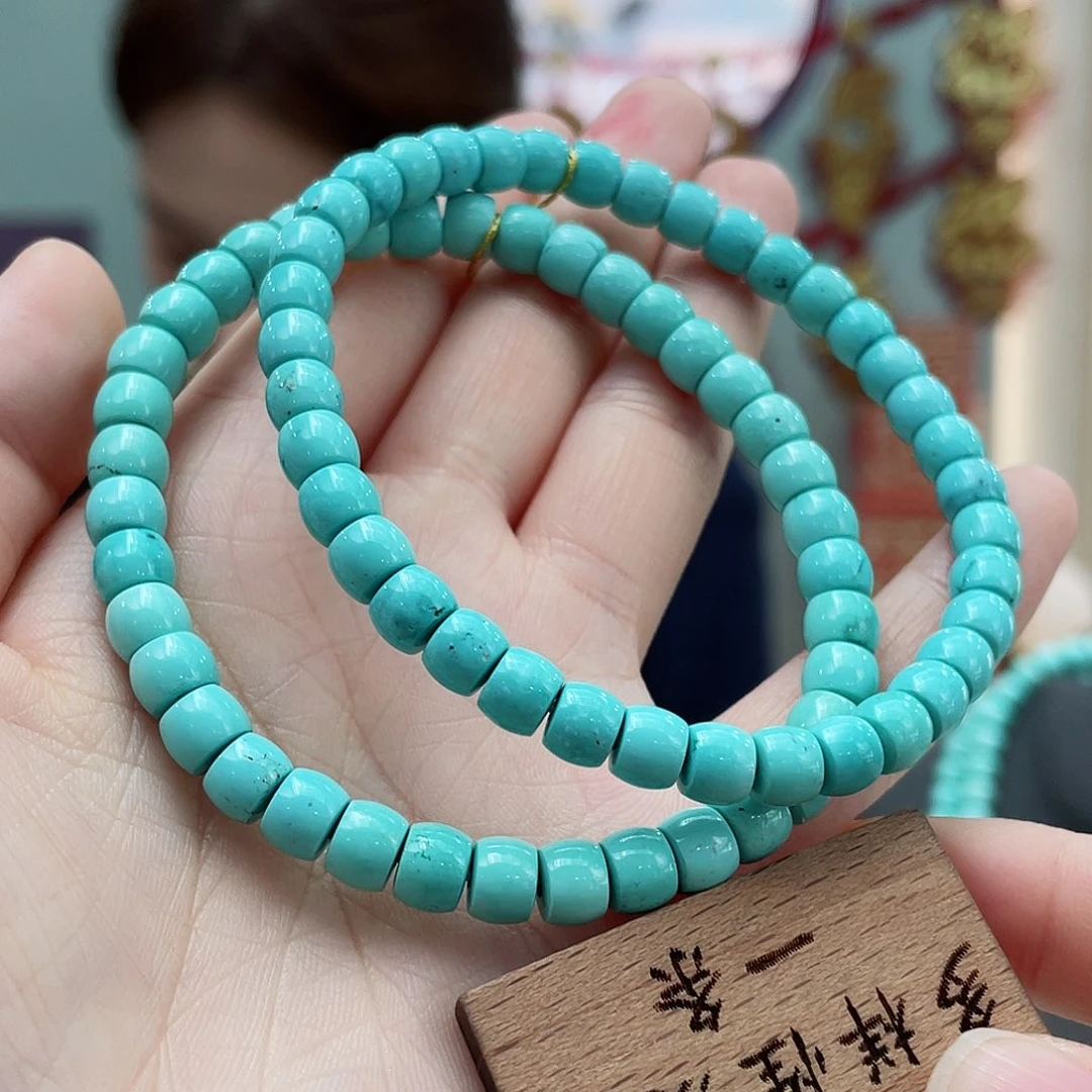 绿松石颈饰未镶嵌