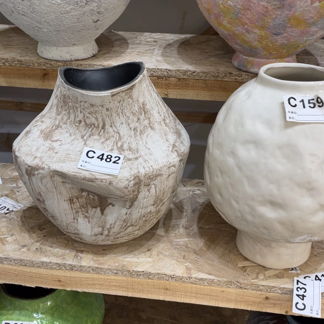 白泥花瓶景德镇陶瓷艺术研究院