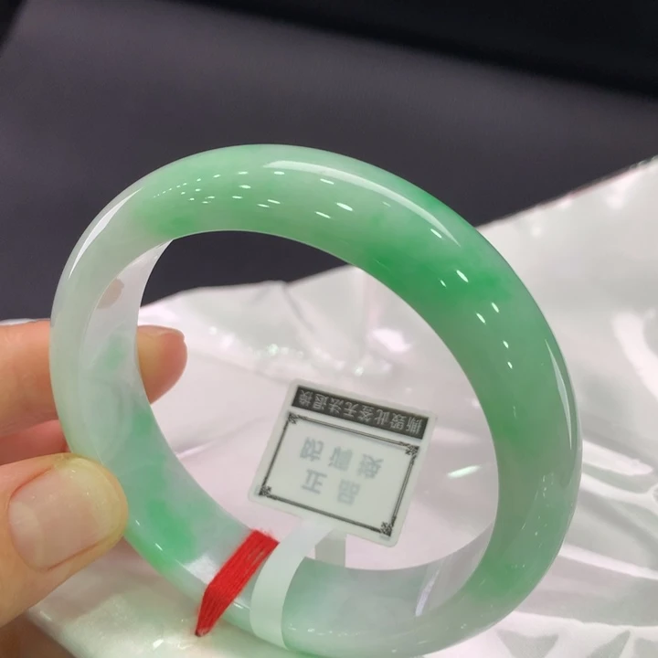 未镶嵌手镯翡翠正圈56