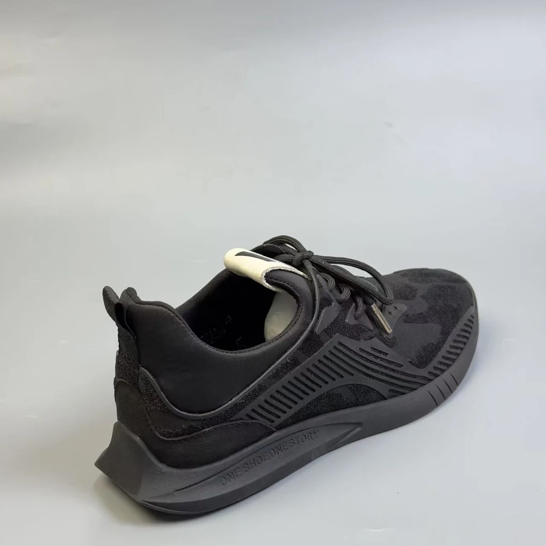 900时尚百搭休闲透气男鞋