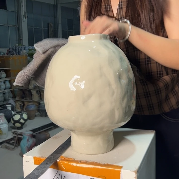 景德镇陶瓷花瓶微瑕介意勿拍