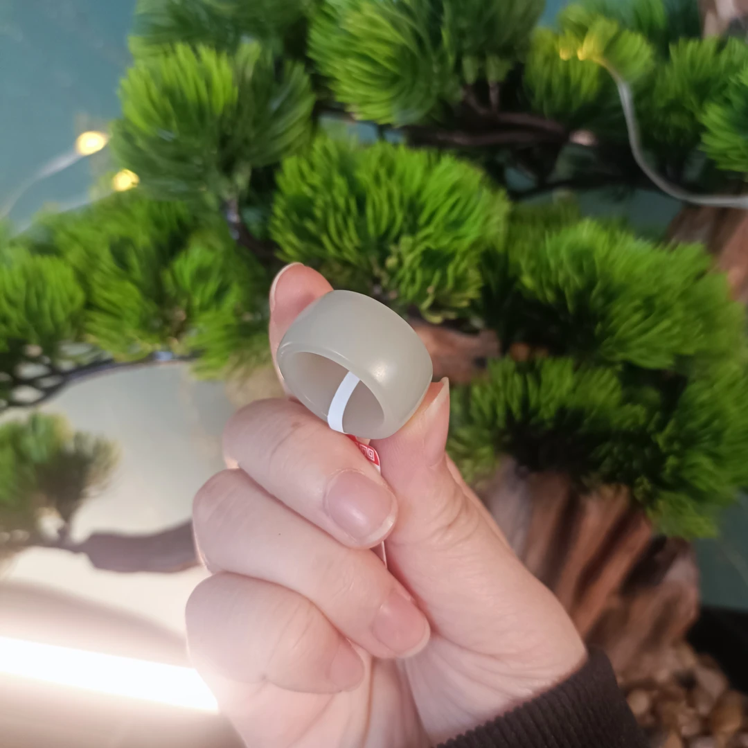 【德巧家】近矿宽版戒圈 时尚百搭 细腻油润