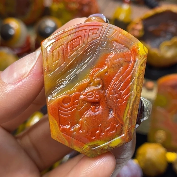 玛瑙/玉髓未镶嵌珠宝奇石北票仿古龙凤盾牌